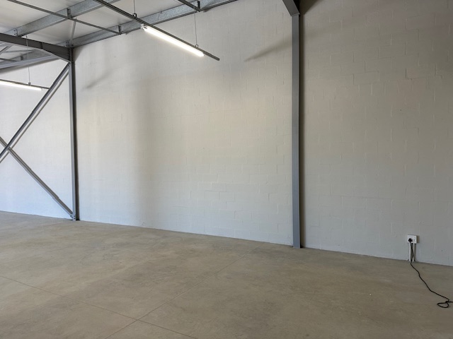 To Let commercial Property for Rent in Marconi Beam Industria Western Cape